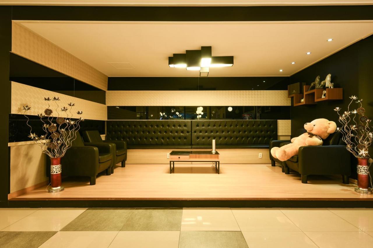 Jeju Airport Hotel מראה חיצוני תמונה