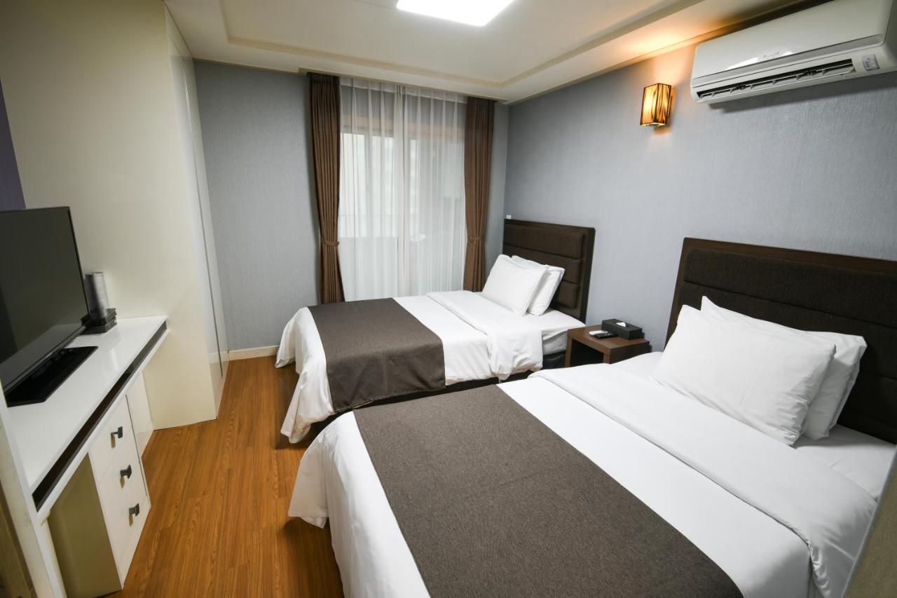 Jeju Airport Hotel מראה חיצוני תמונה