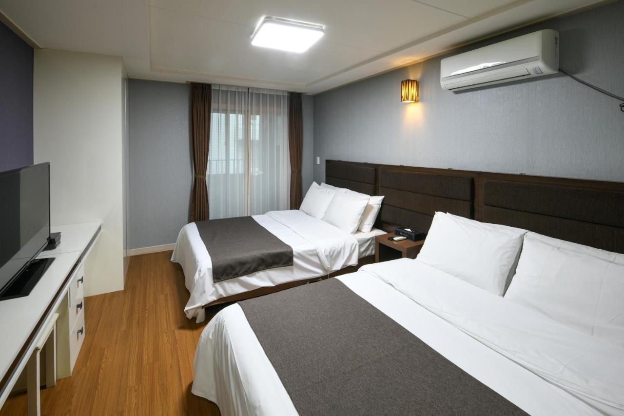 Jeju Airport Hotel מראה חיצוני תמונה