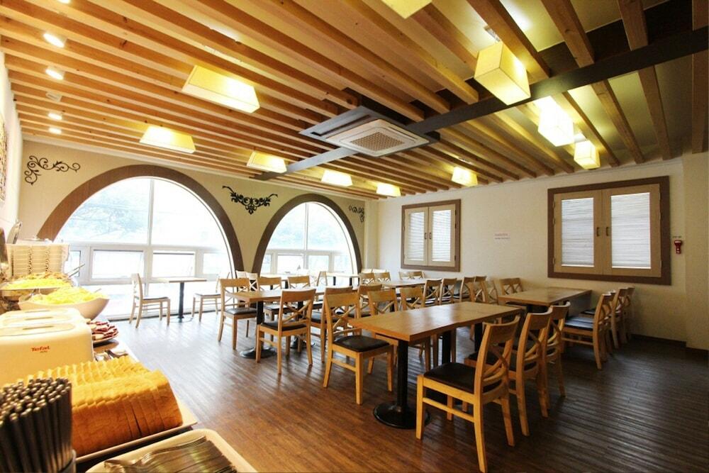 Jeju Airport Hotel מראה חיצוני תמונה