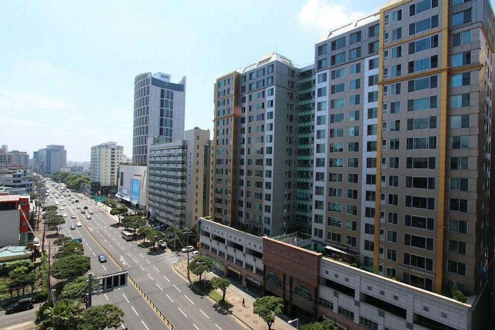 Jeju Airport Hotel מראה חיצוני תמונה