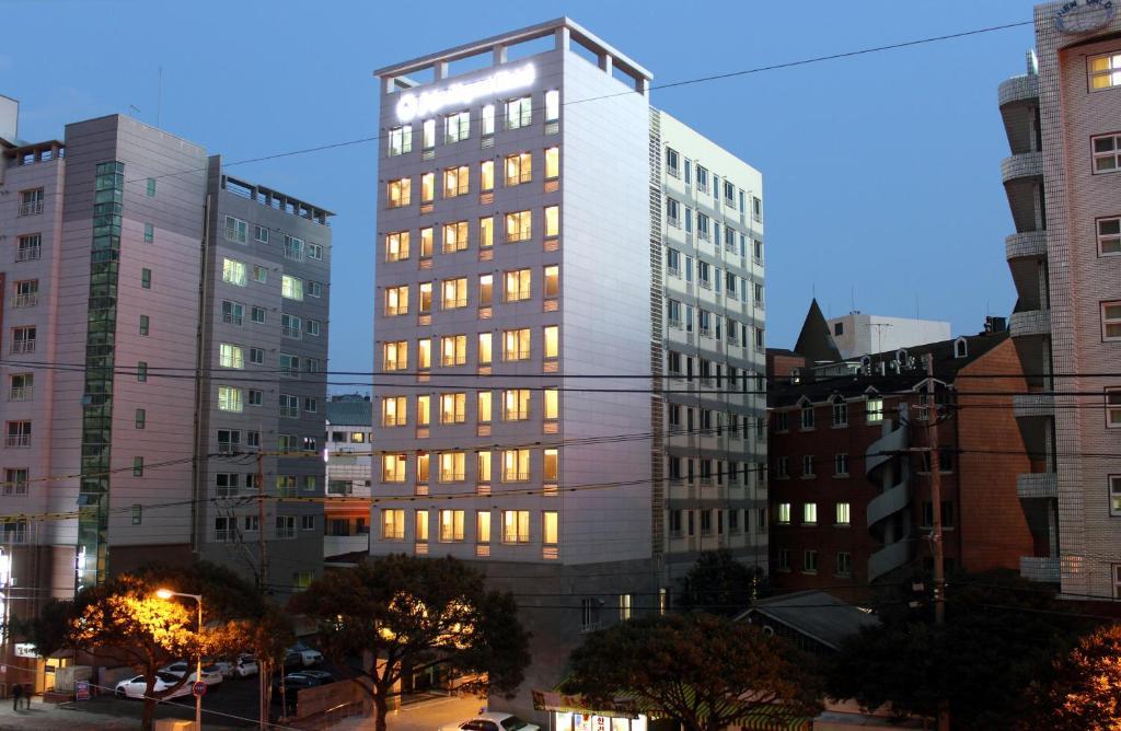 Jeju Airport Hotel מראה חיצוני תמונה